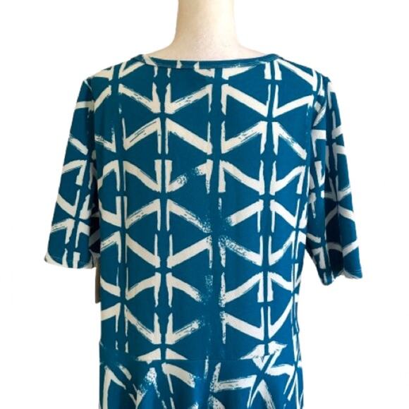 LuLaRoe Nicole Blue White Print Short Sleeve Drop Wasit Midi Dress Plus 3XL NEW - Picture 6 of 12